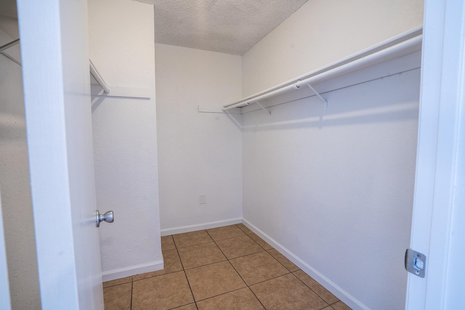 4885 N Backer Ave #128, Fresno, CA 93726