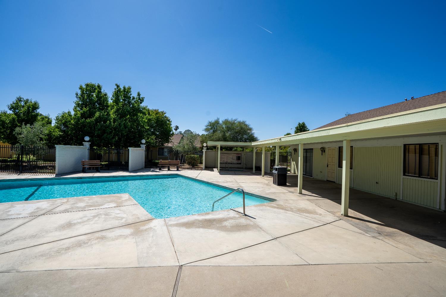 4885 N Backer Ave #128, Fresno, CA 93726