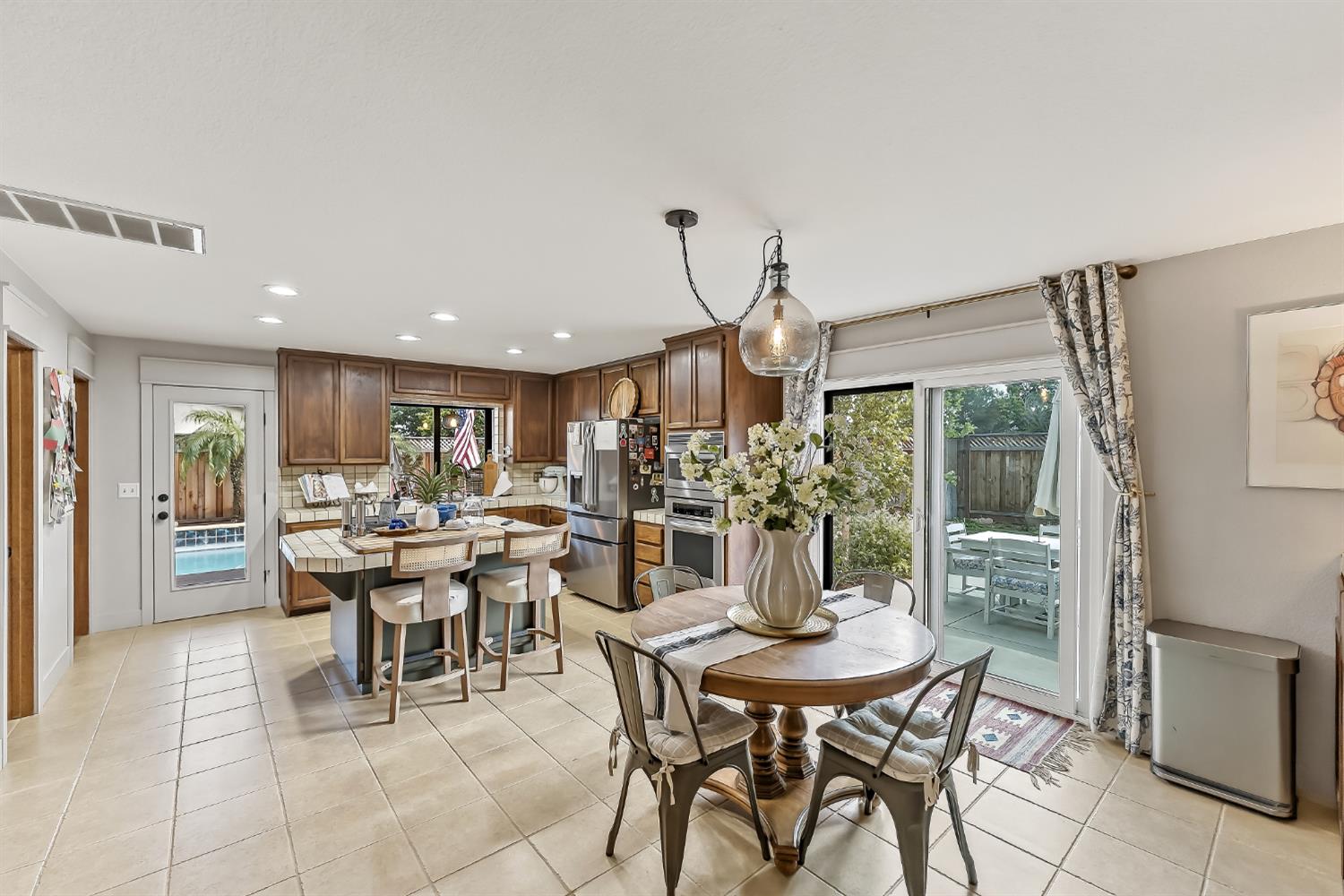 2133 S 10th, Los Banos, CA 93636