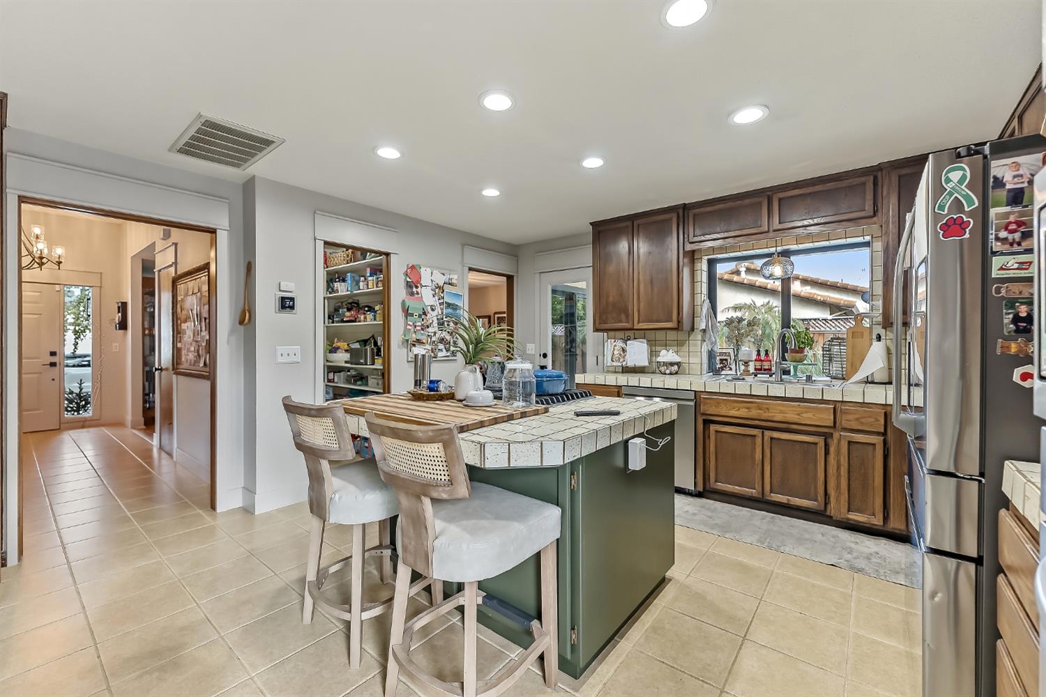 2133 S 10th, Los Banos, CA 93636