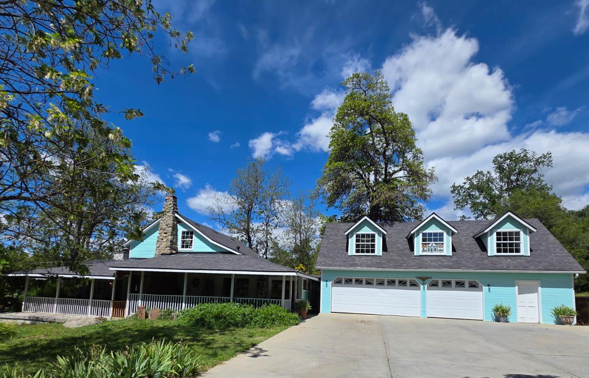 39520 Pierce Lake Dr, Oakhurst, CA 93644