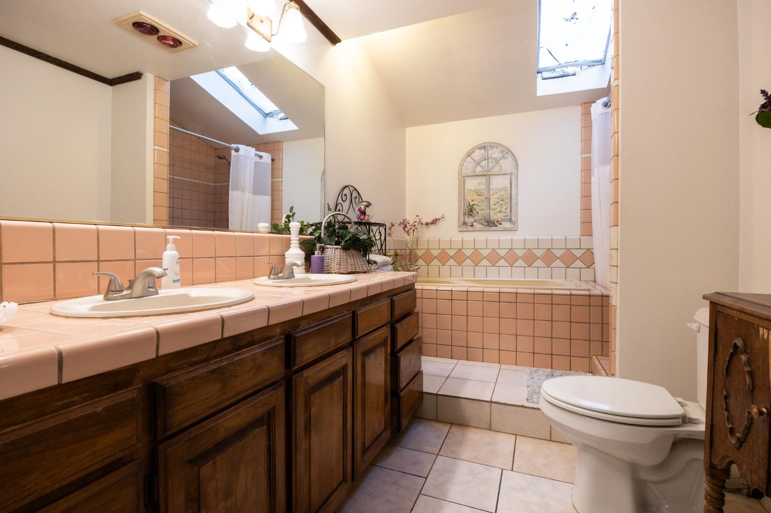 39520 Pierce Lake Dr, Oakhurst, CA 93644