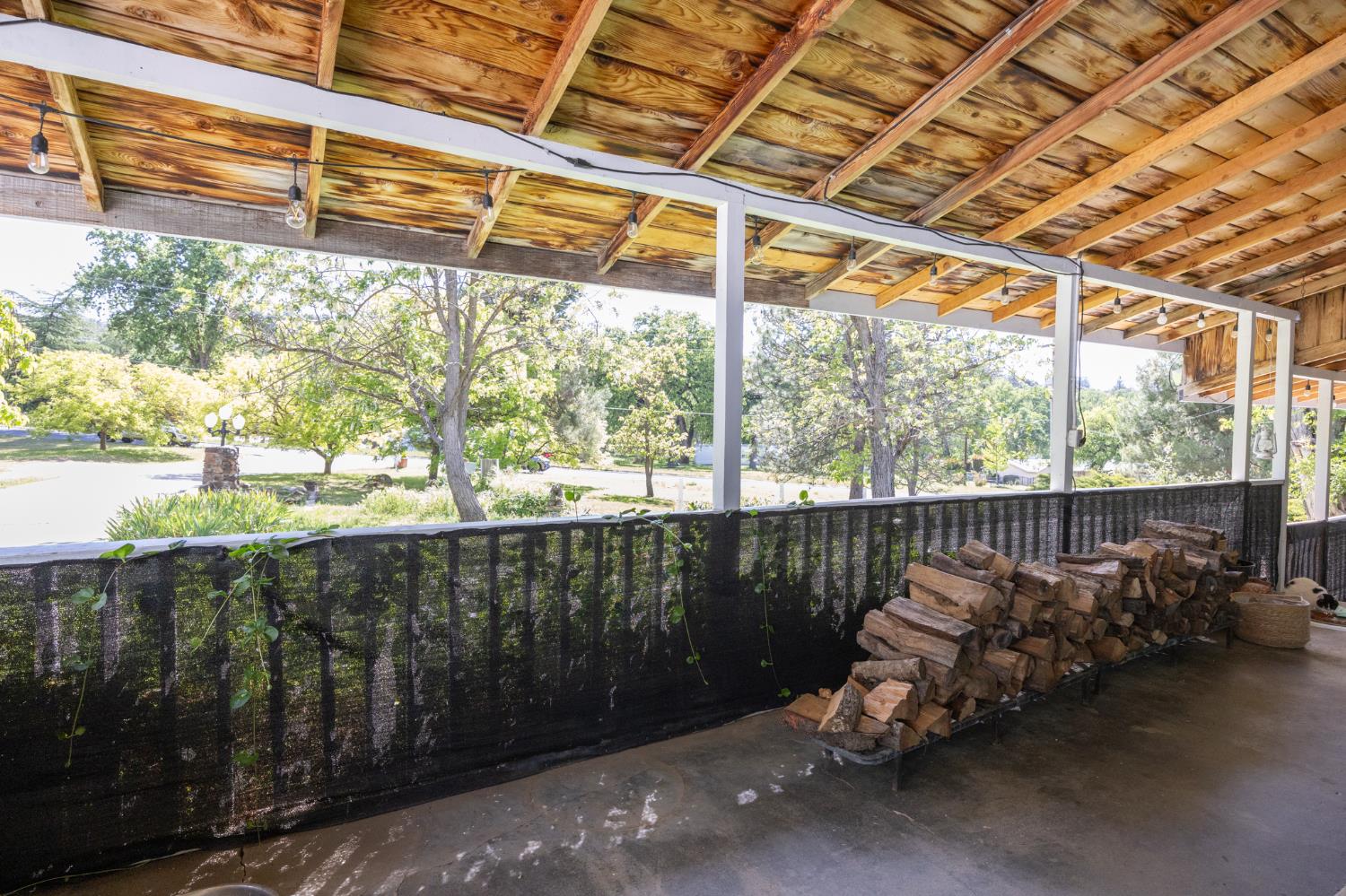 39520 Pierce Lake Dr, Oakhurst, CA 93644