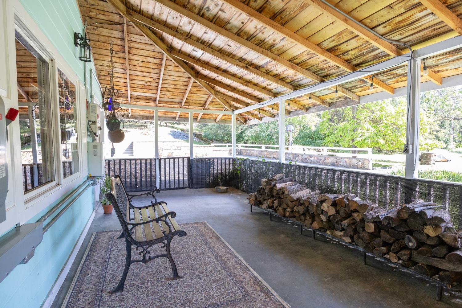 39520 Pierce Lake Dr, Oakhurst, CA 93644