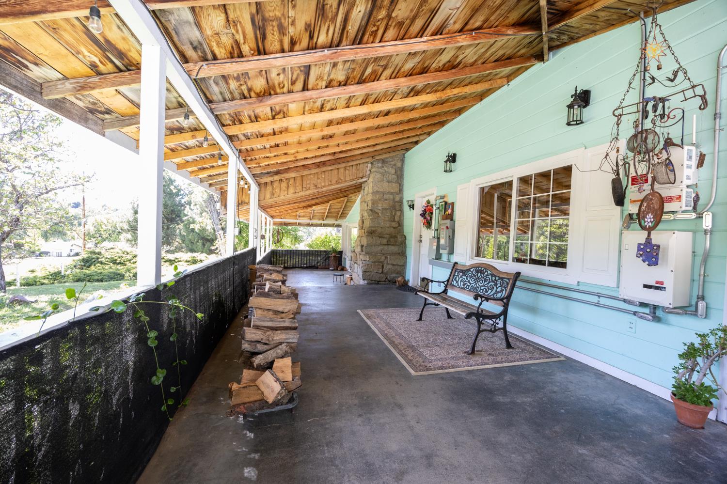 39520 Pierce Lake Dr, Oakhurst, CA 93644