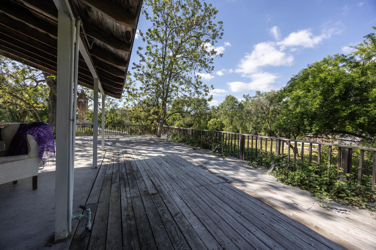 39520 Pierce Lake Dr, Oakhurst, CA 93644