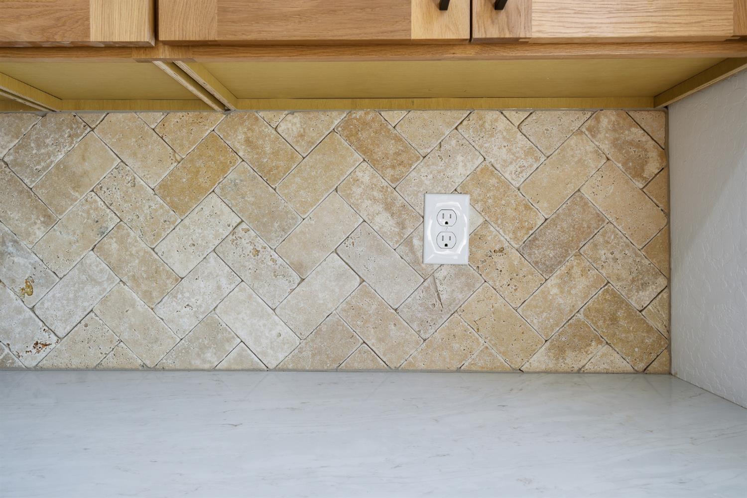 121 Orange Ave, Chowchilla, CA 93610