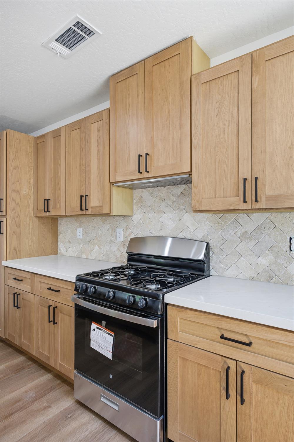 121 Orange Ave, Chowchilla, CA 93610