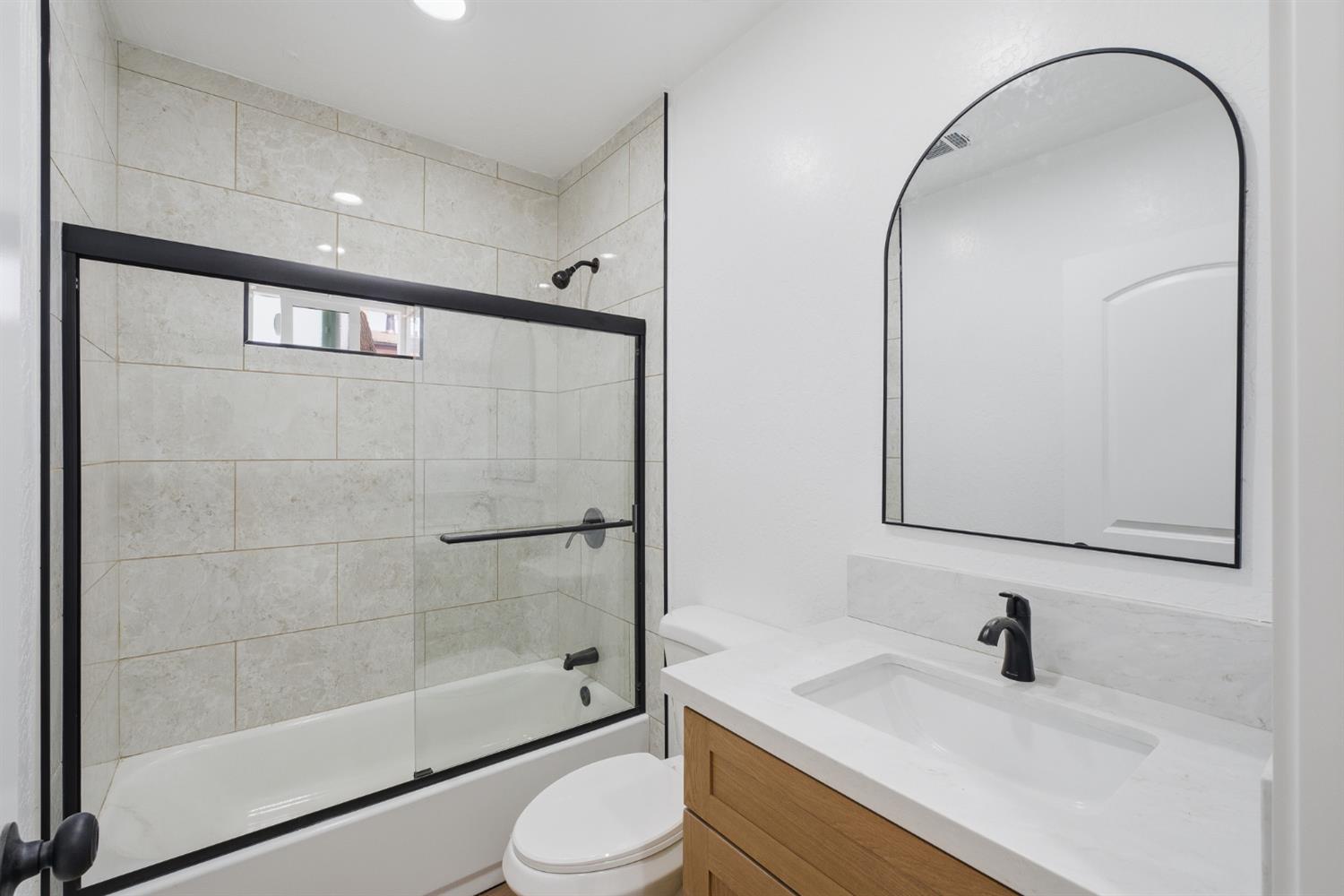 121 Orange Ave, Chowchilla, CA 93610