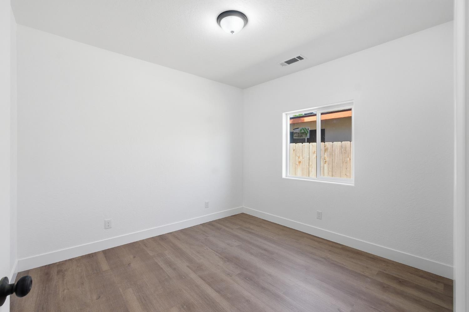 121 Orange Ave, Chowchilla, CA 93610