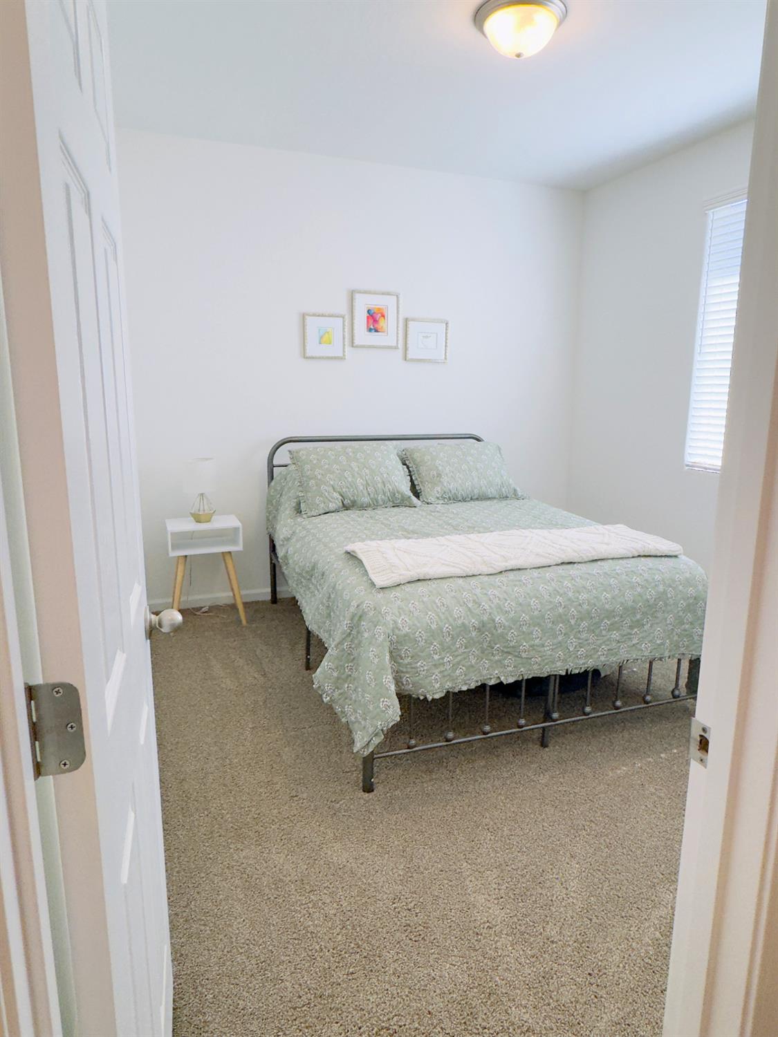 1620 W Porter Ave, Visalia, CA 93291