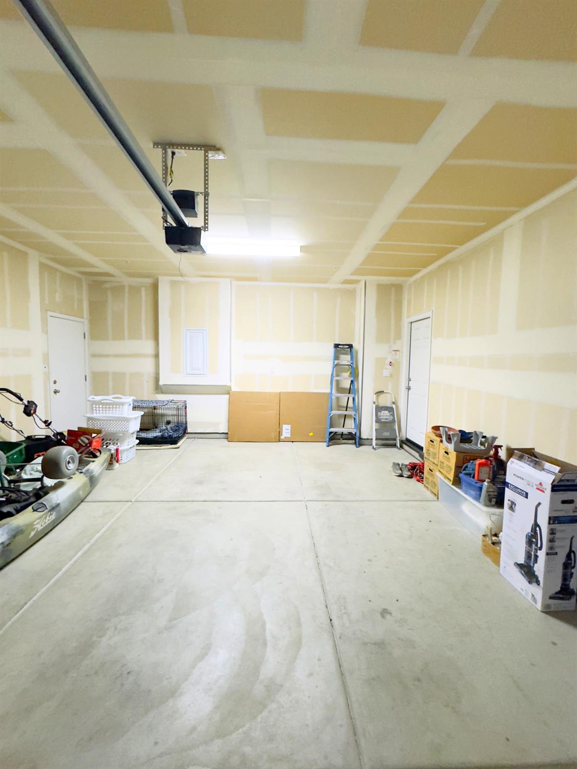 1620 W Porter Ave, Visalia, CA 93291