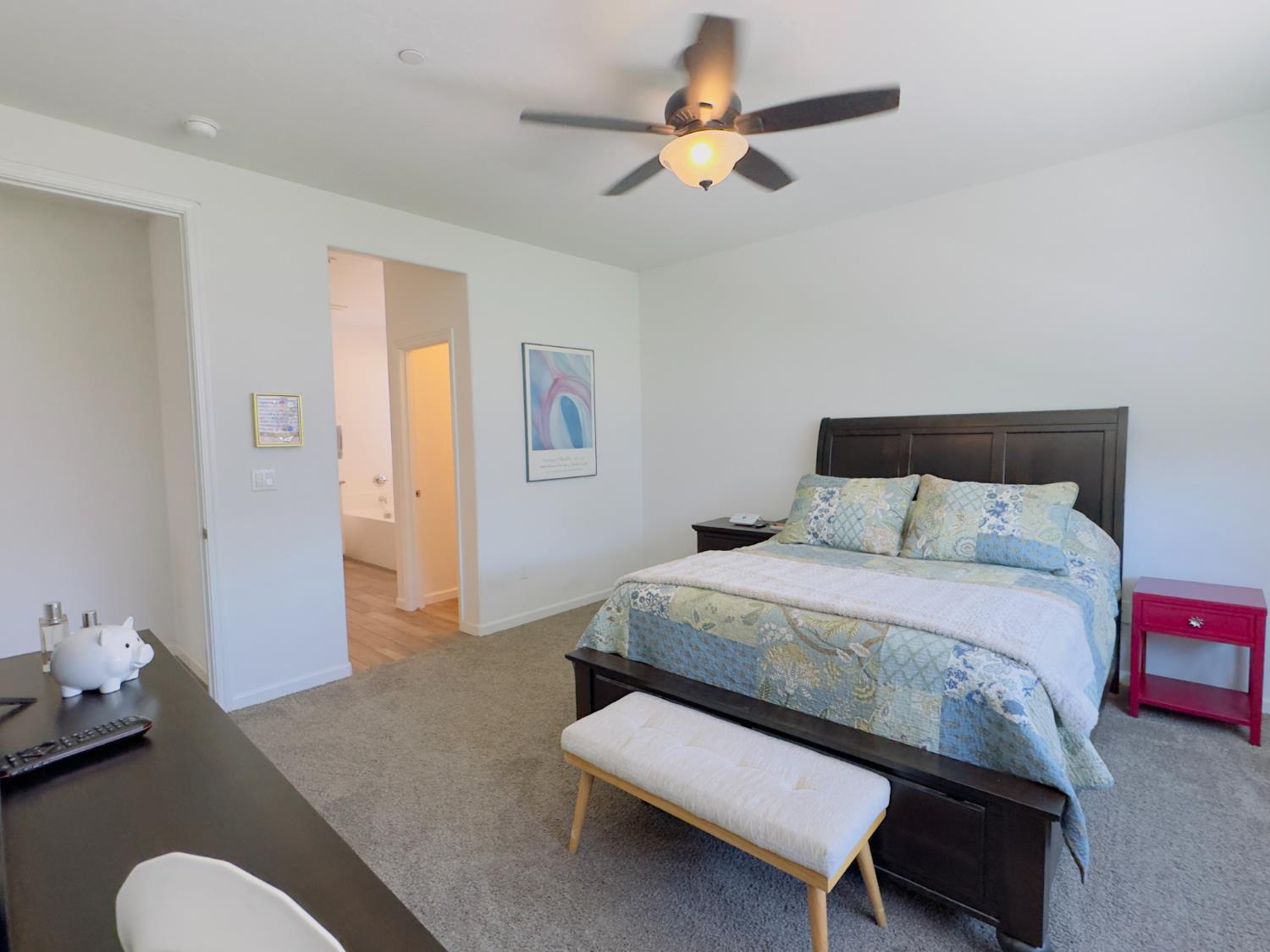 1620 W Porter Ave, Visalia, CA 93291