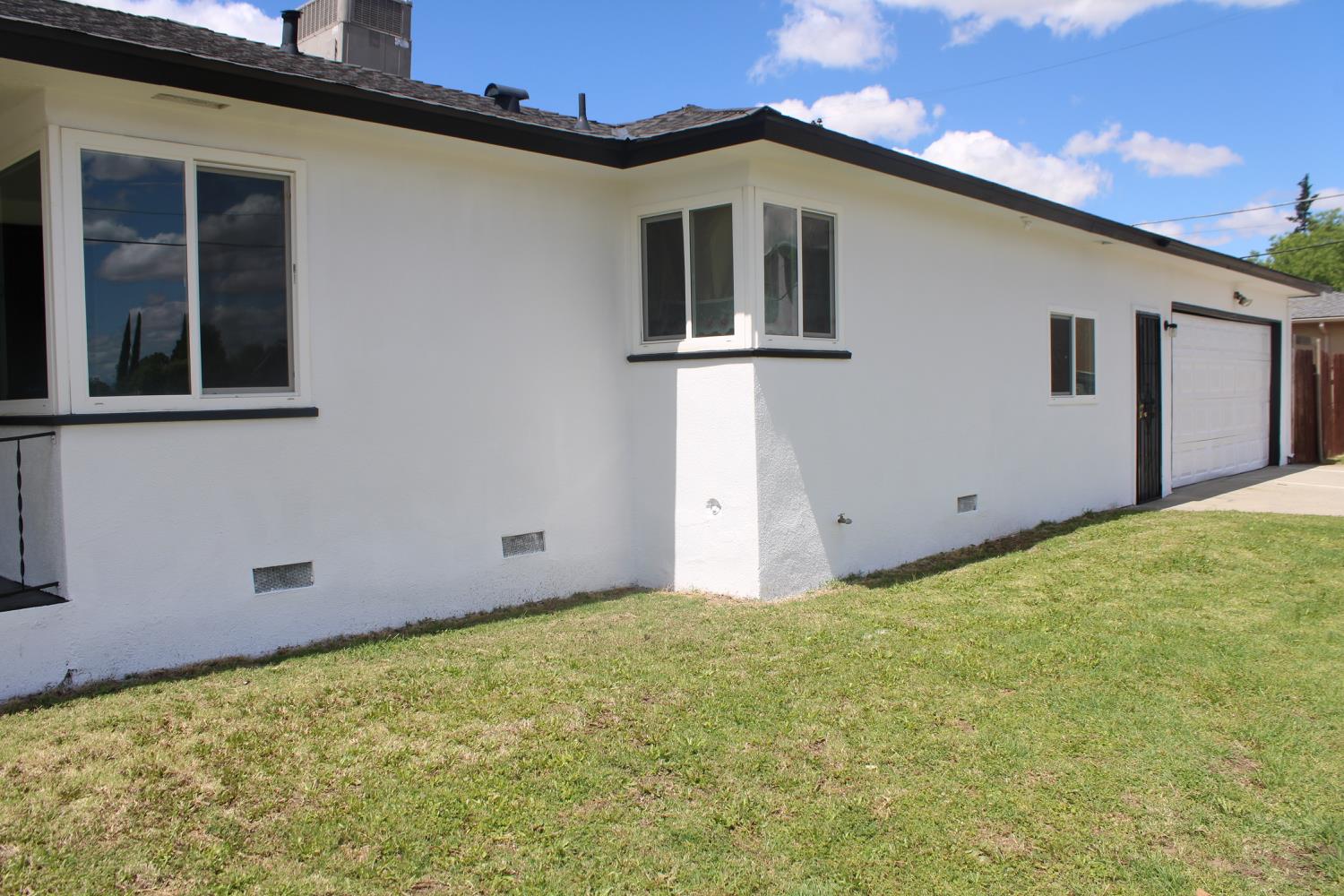 3645 E Cortland Ave, Fresno, CA 93726