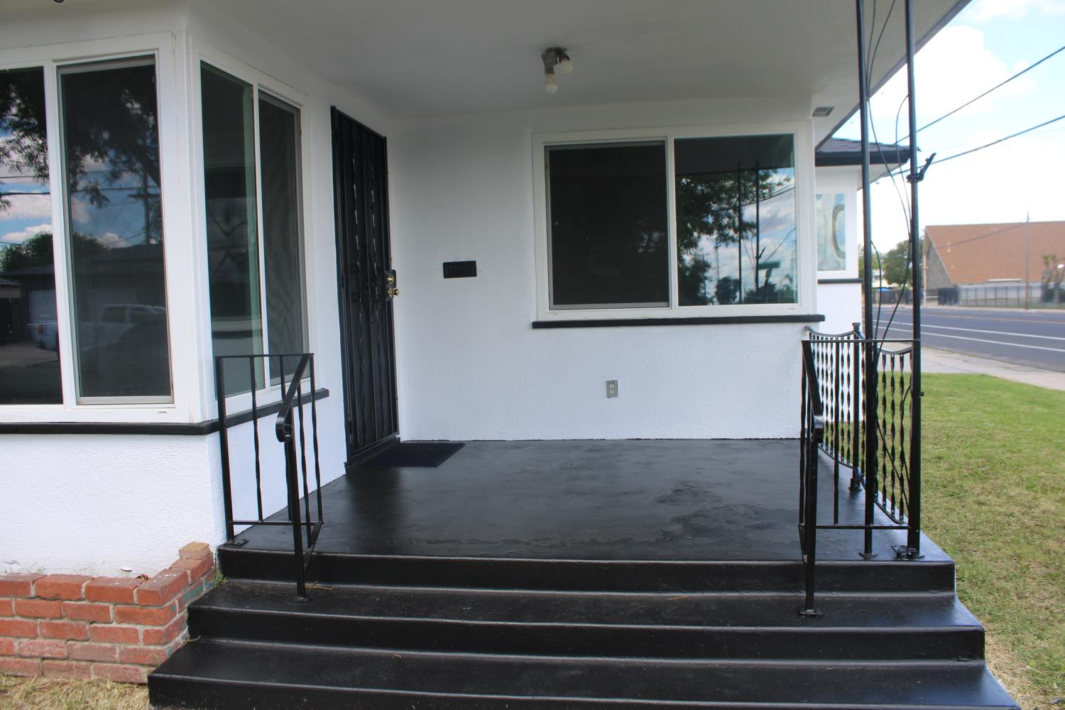 3645 E Cortland Ave, Fresno, CA 93726