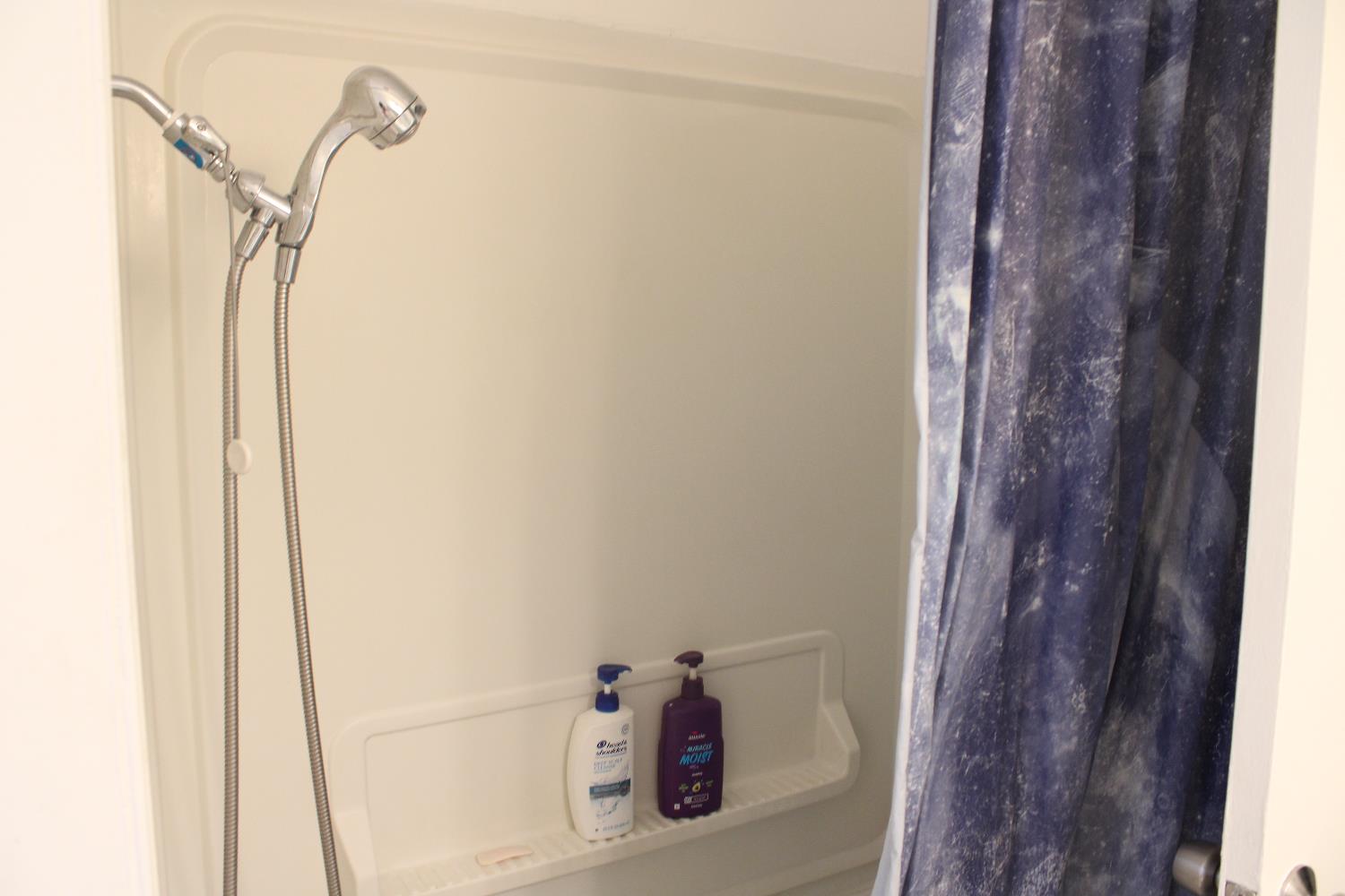 3645 E Cortland Ave, Fresno, CA 93726