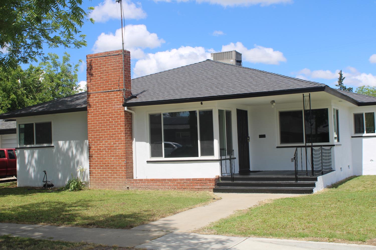 3645 E Cortland Ave, Fresno, CA 93726