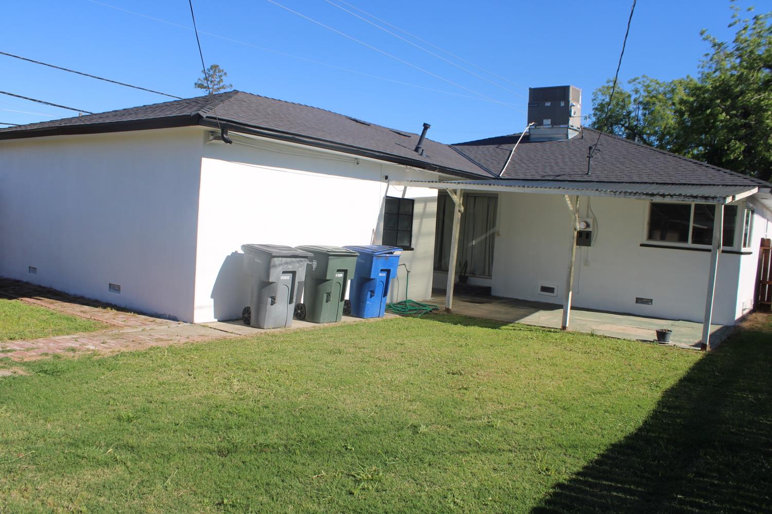 3645 E Cortland Ave, Fresno, CA 93726