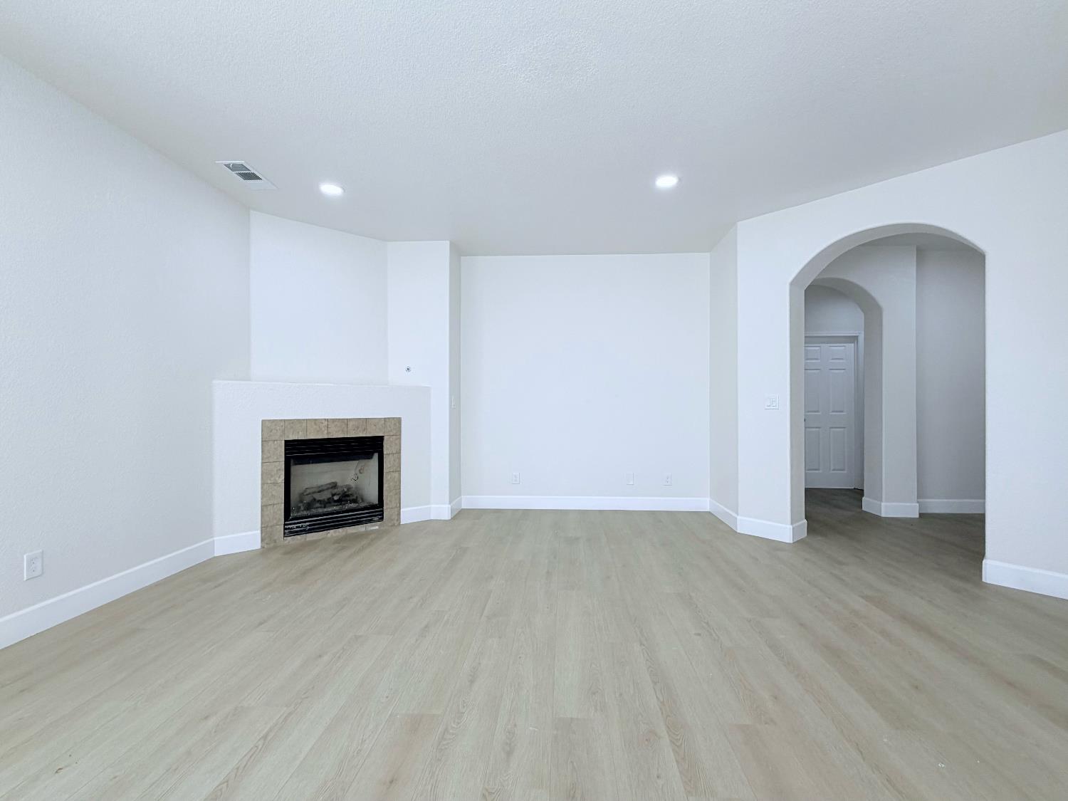 1559 Ronnie Ct, Merced, CA 95341