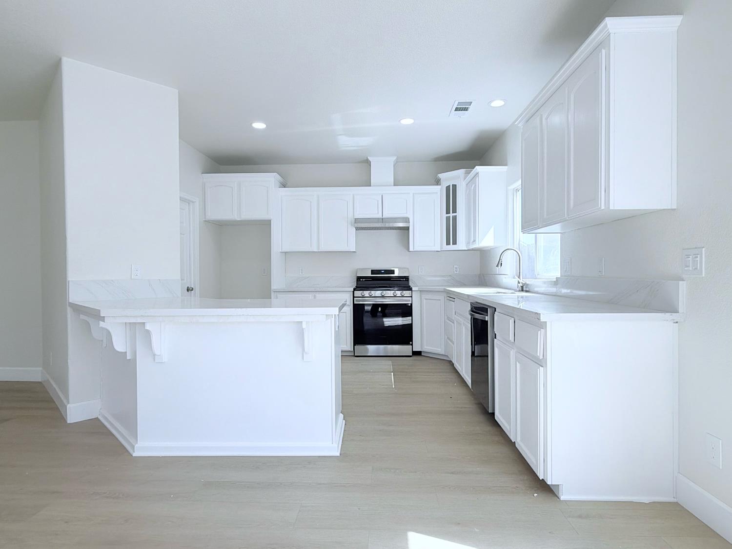 1559 Ronnie Ct, Merced, CA 95341