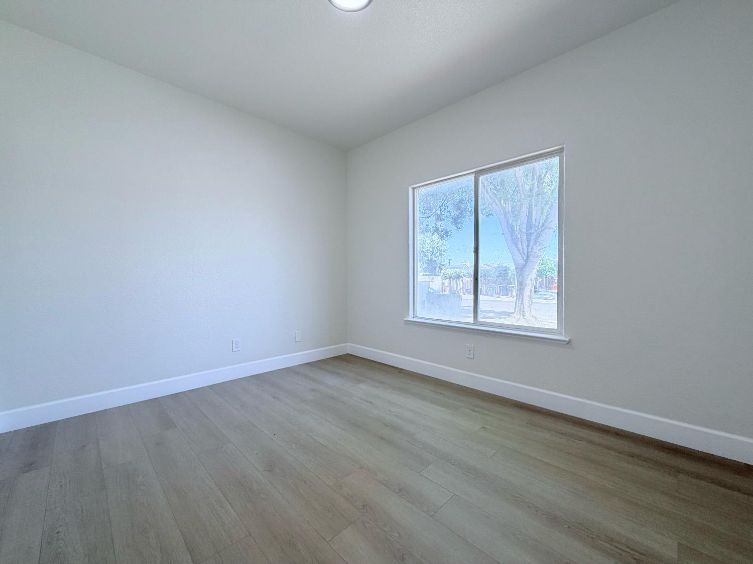 1559 Ronnie Ct, Merced, CA 95341