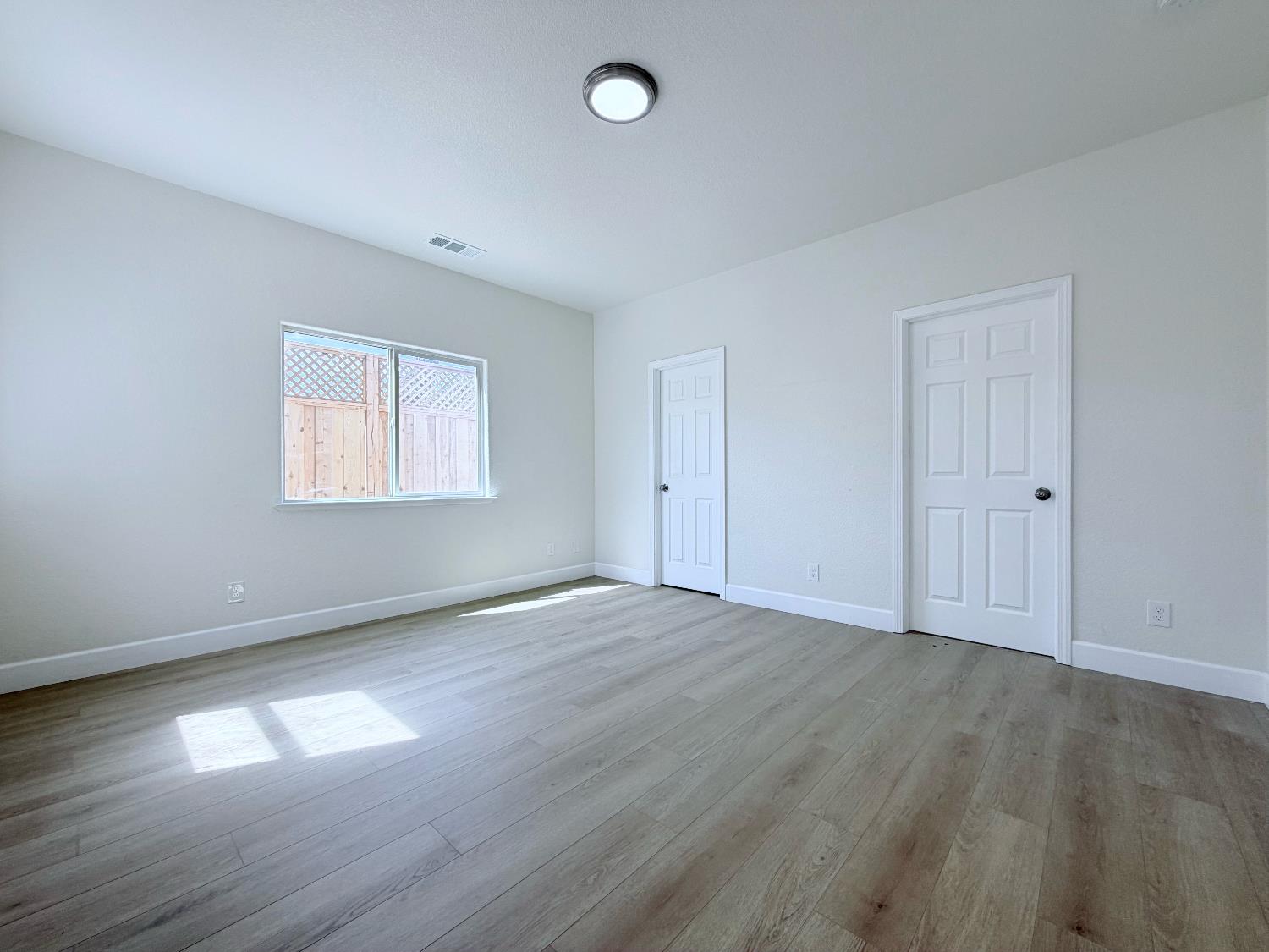 1559 Ronnie Ct, Merced, CA 95341