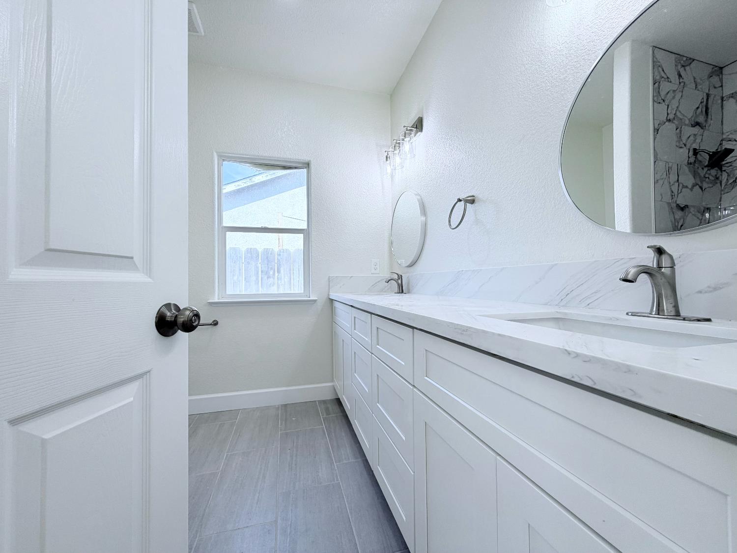 1559 Ronnie Ct, Merced, CA 95341