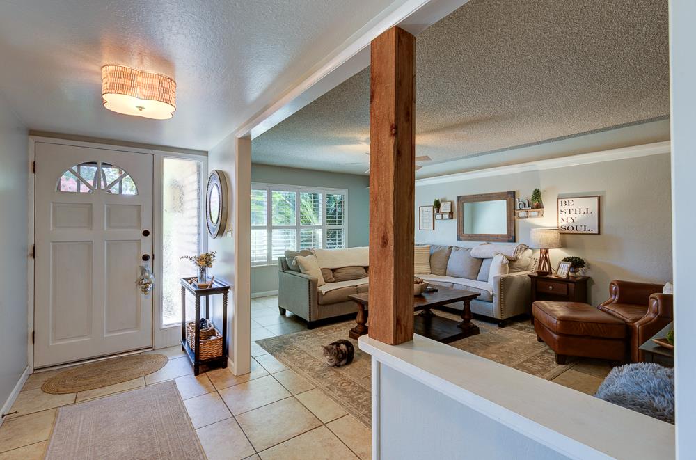 719 E Alluvial Ave, Fresno, CA 93720