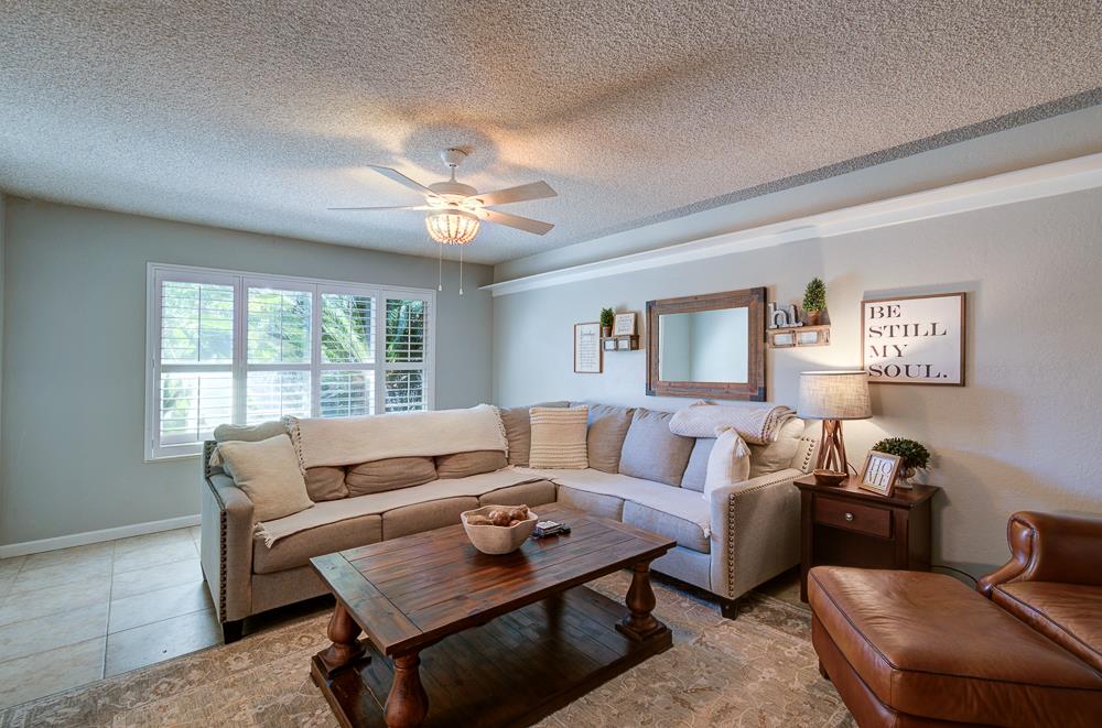 719 E Alluvial Ave, Fresno, CA 93720