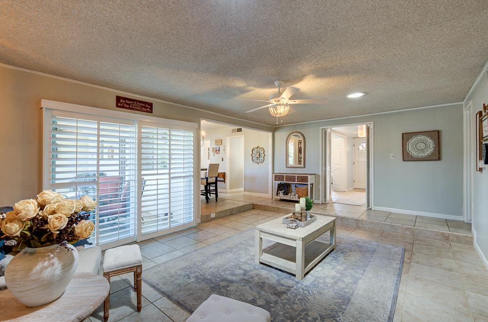 719 E Alluvial Ave, Fresno, CA 93720