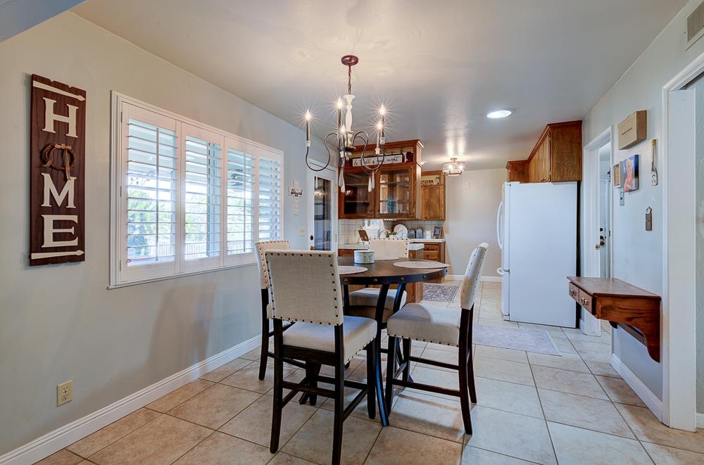 719 E Alluvial Ave, Fresno, CA 93720