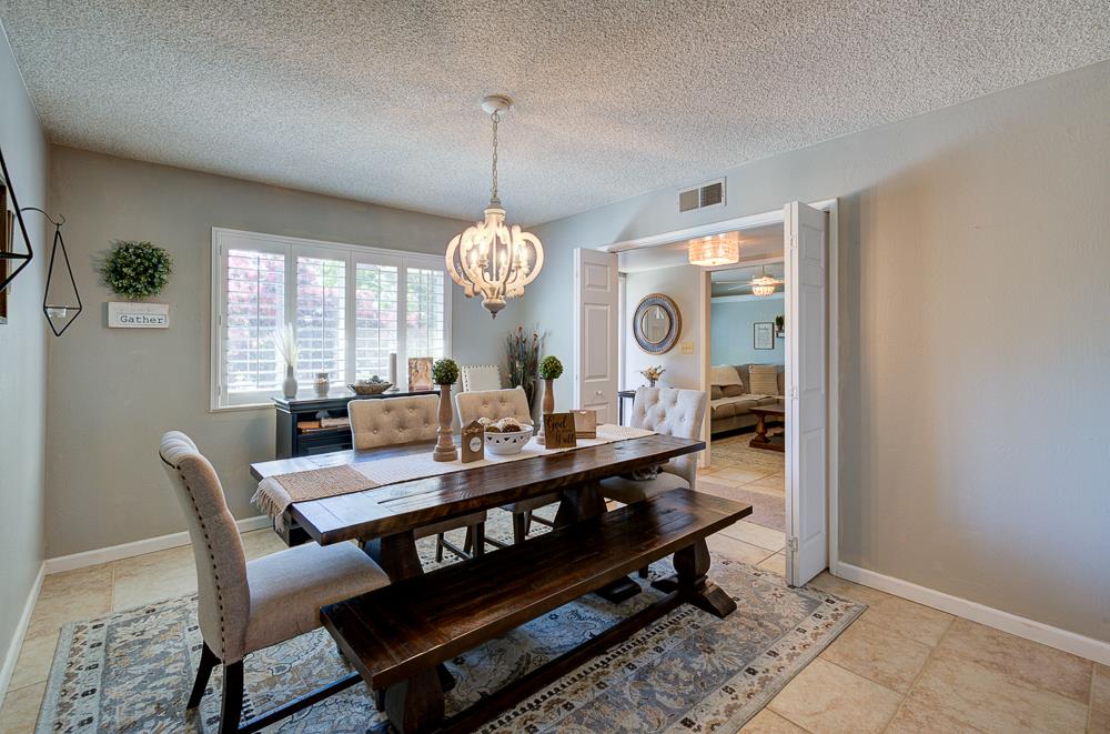 719 E Alluvial Ave, Fresno, CA 93720