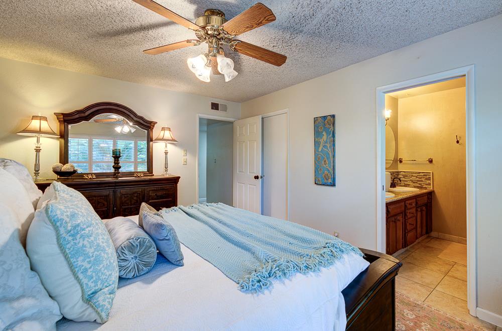 719 E Alluvial Ave, Fresno, CA 93720