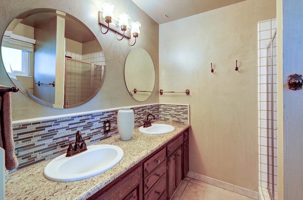 719 E Alluvial Ave, Fresno, CA 93720