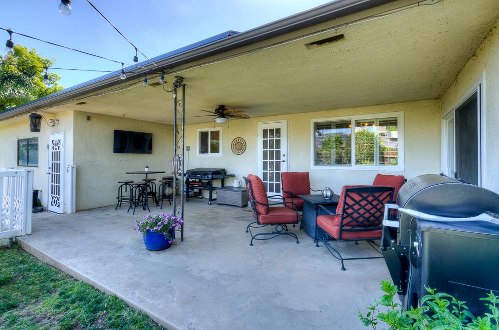 719 E Alluvial Ave, Fresno, CA 93720