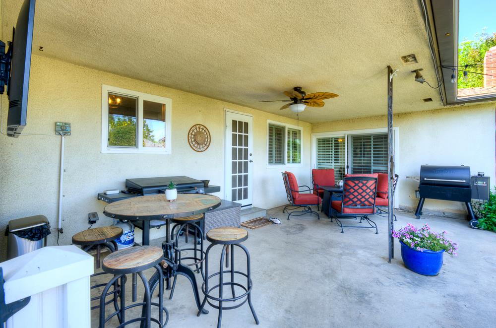 719 E Alluvial Ave, Fresno, CA 93720