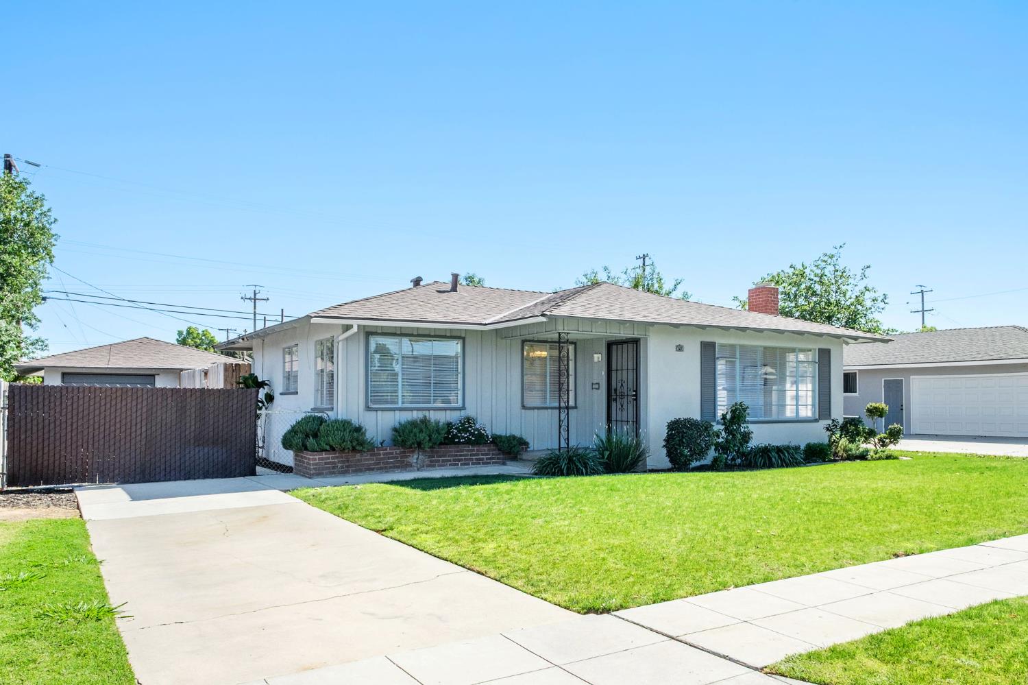 1715 W Terrace Ave, Fresno, CA 93705