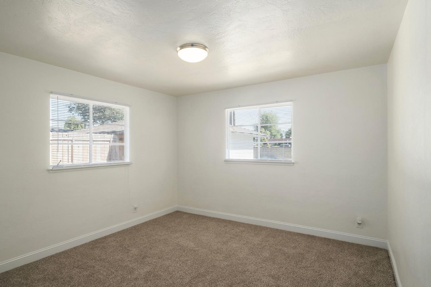 1715 W Terrace Ave, Fresno, CA 93705