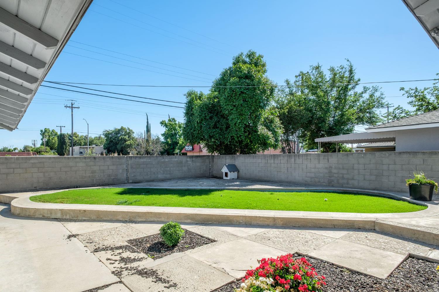 1715 W Terrace Ave, Fresno, CA 93705