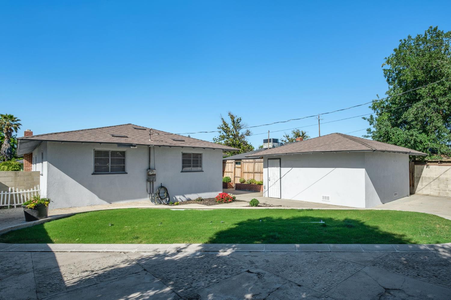 1715 W Terrace Ave, Fresno, CA 93705