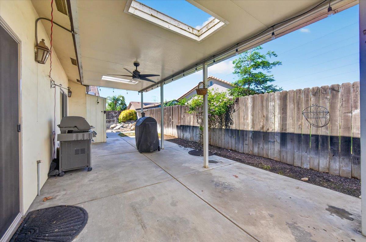 4678 W Rosetta, Fresno, CA 93722