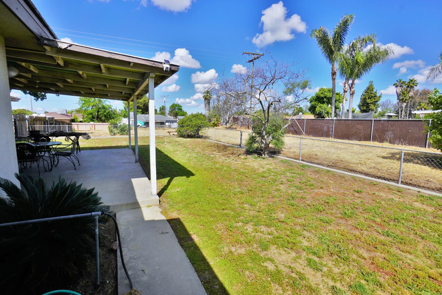 842 E Florinda St, Hanford, CA 93230