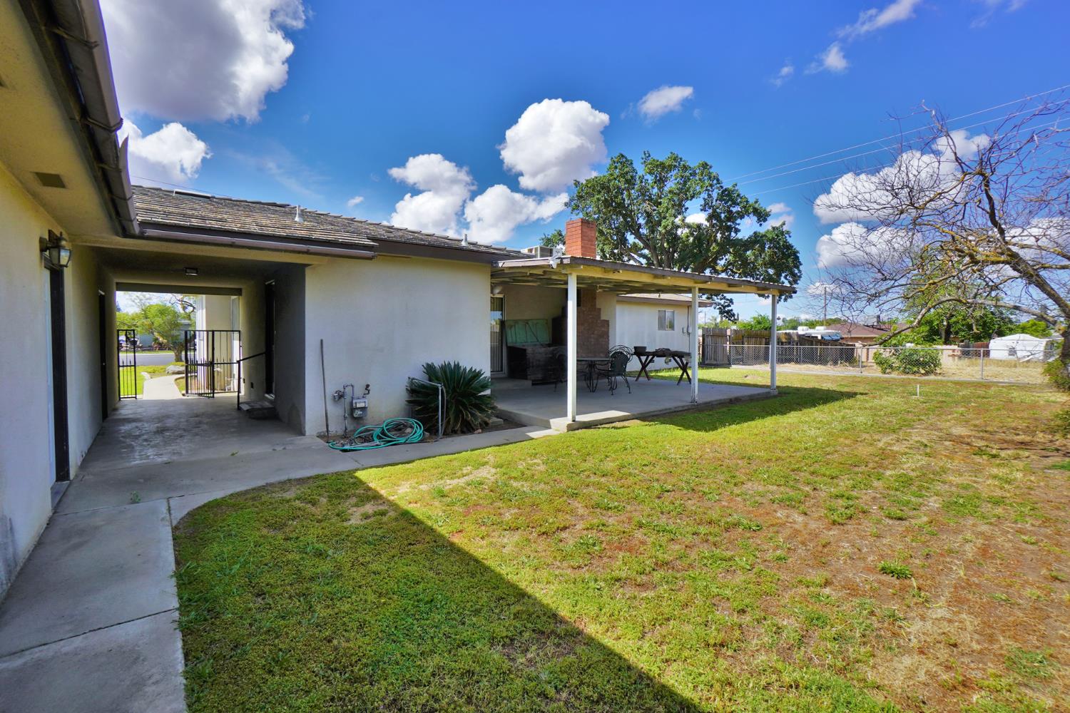 842 E Florinda St, Hanford, CA 93230