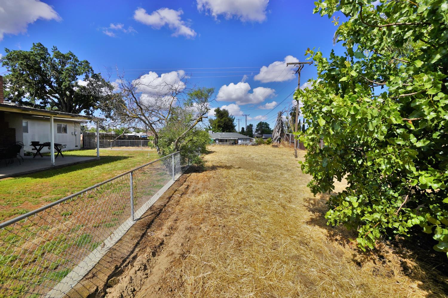 842 E Florinda St, Hanford, CA 93230