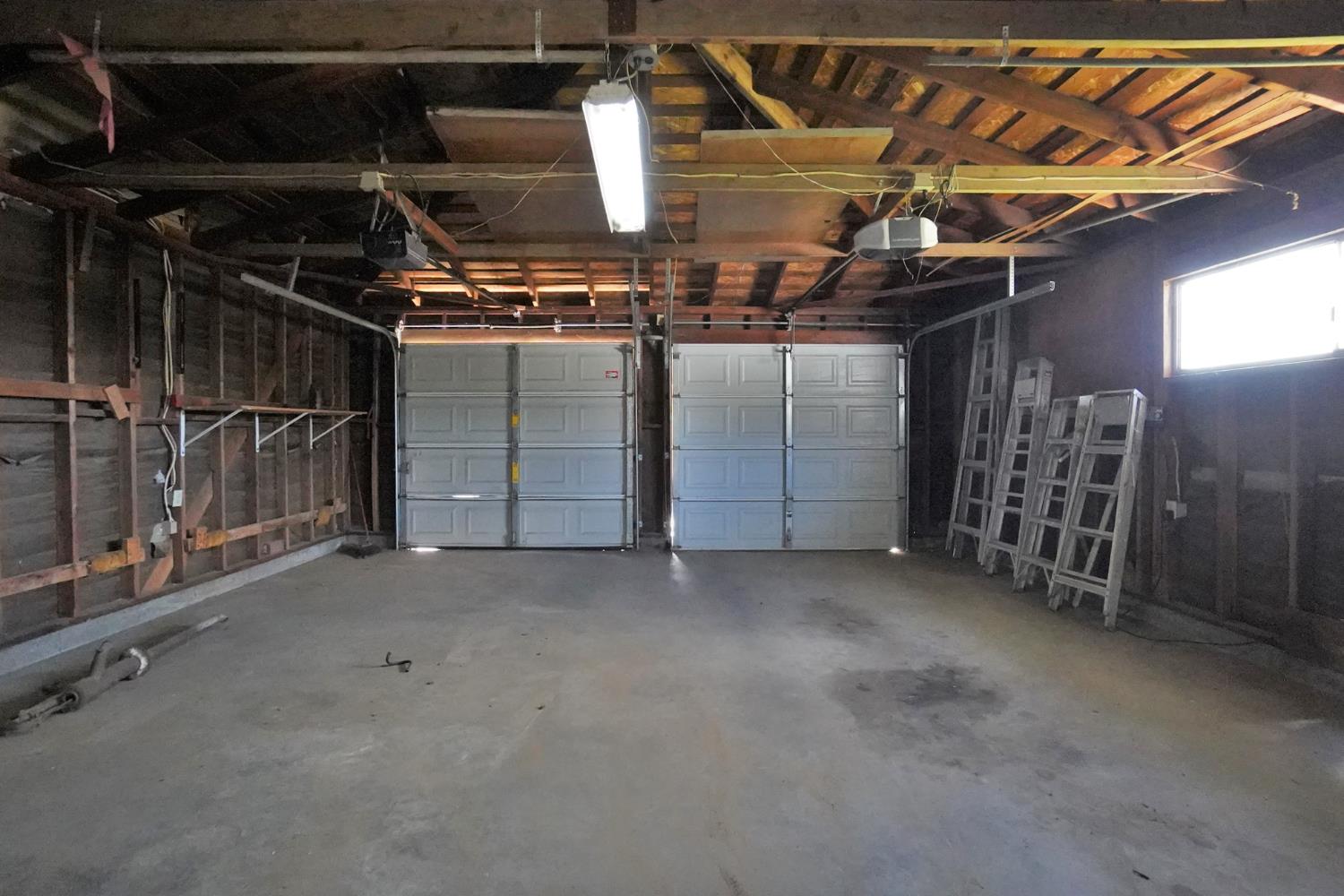 842 E Florinda St, Hanford, CA 93230