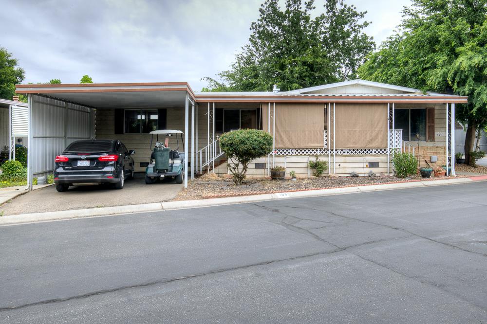 9360 N Blackstone Ave #153, Fresno, CA 93720