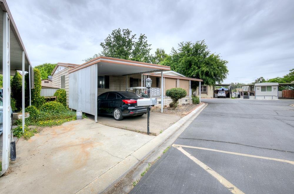 9360 N Blackstone Ave #153, Fresno, CA 93720