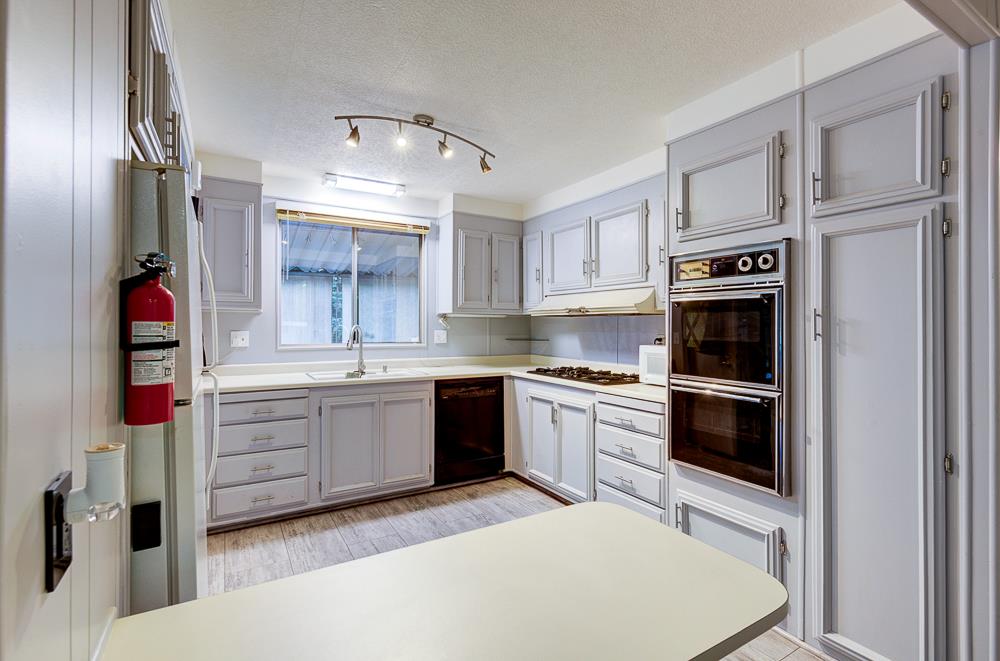 9360 N Blackstone Ave #153, Fresno, CA 93720