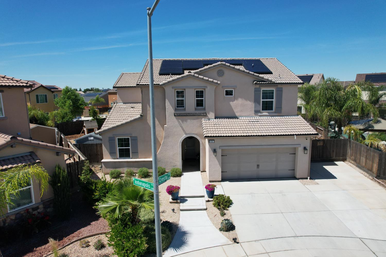 4387 N Cresta Ave, Fresno, CA 93723