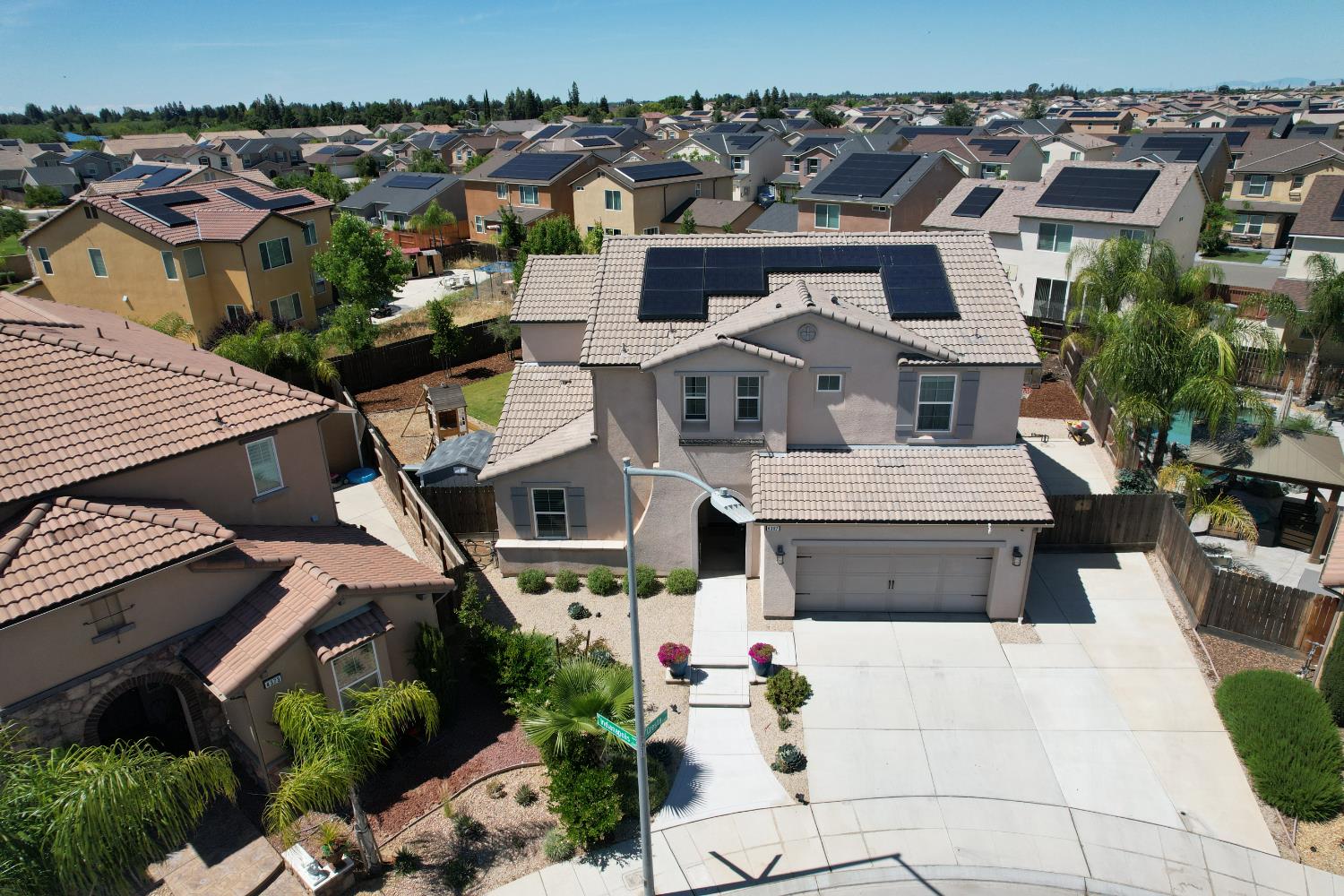 4387 N Cresta Ave, Fresno, CA 93723